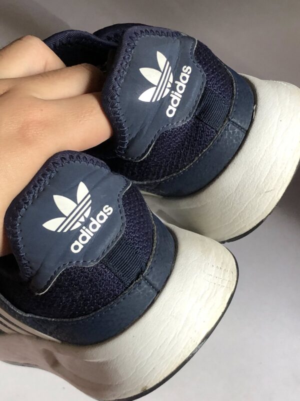 Giày Thể Thao 2hand Hiệu Adidas