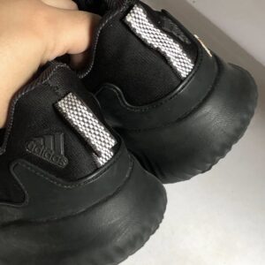 Giày Thể Thao 2hand Hiệu Adidas