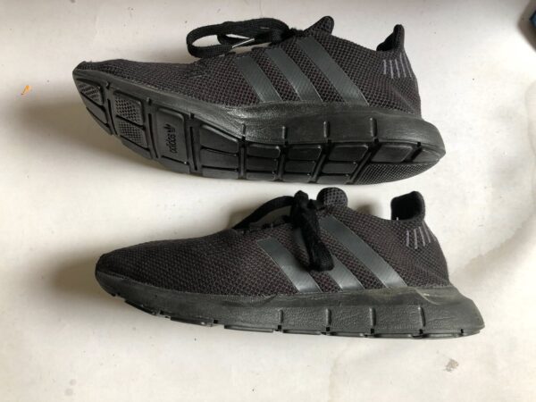 Giày Thể Thao 2hand Hiệu Adidas