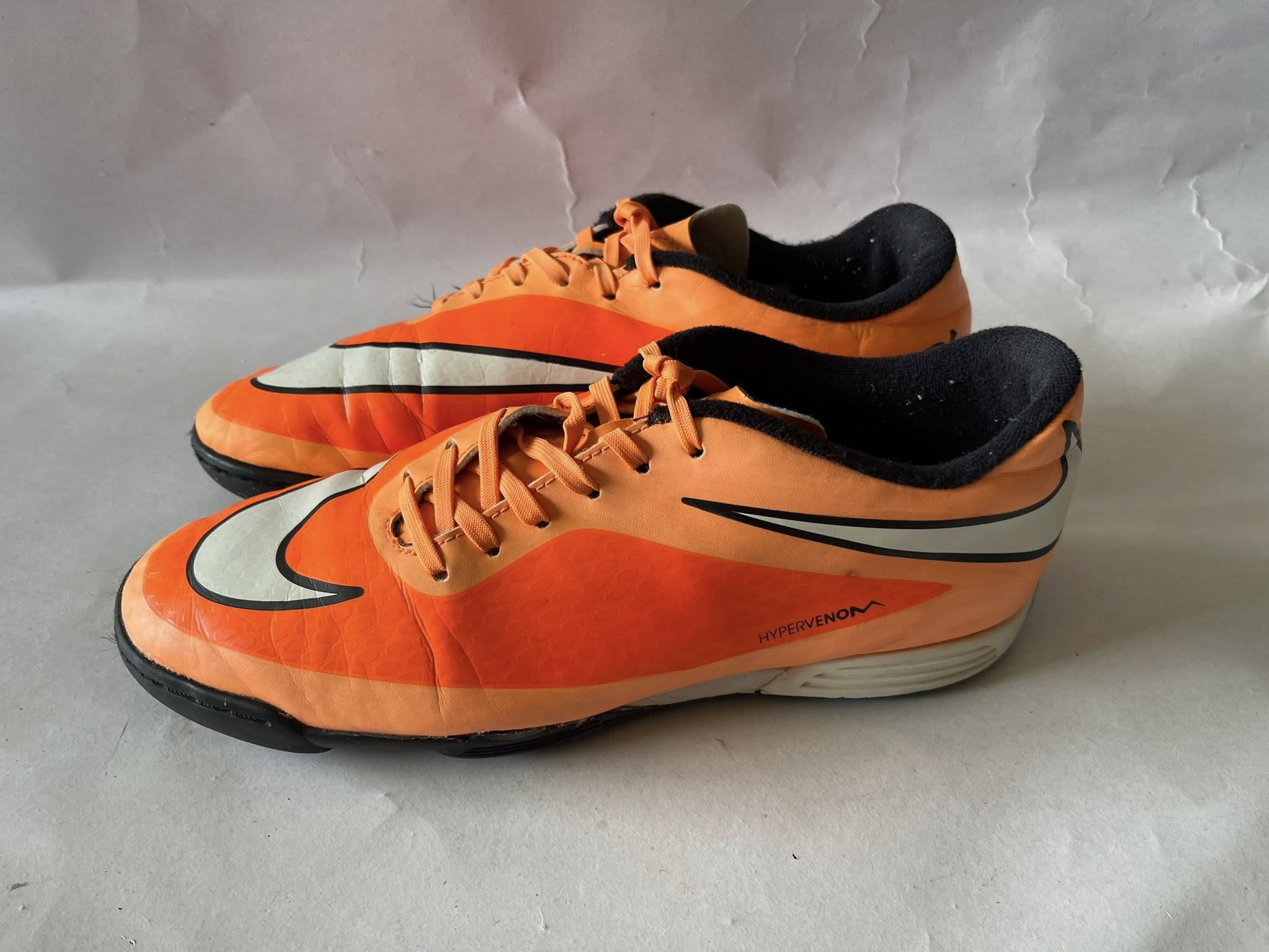 Giày Đá Banh 2hand Hiệu Nike Giày Đá Banh 2hand Hiệu Nike