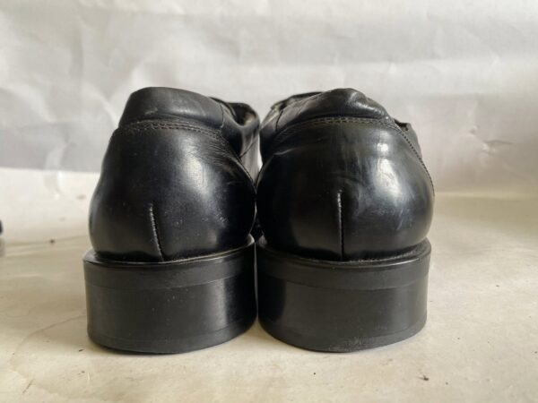 Giày Da Nam Màu Đen Cá Tính
