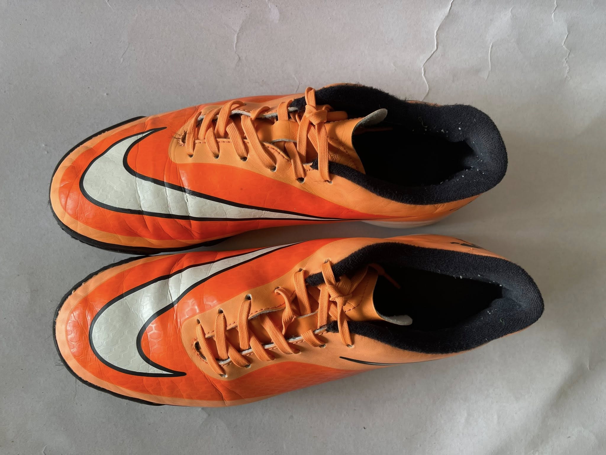 Giày Đá Banh 2hand Hiệu Nike Giày Đá Banh 2hand Hiệu Nike