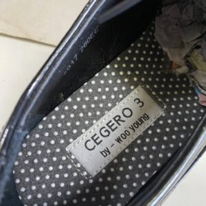 Giày Da Nam Màu Đen Cá Tính