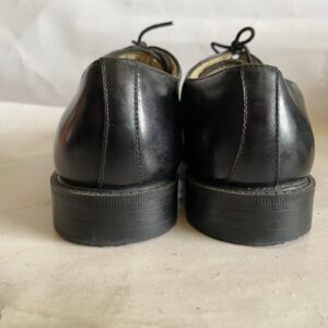 Giày Da Nam Màu Đen Cá Tính