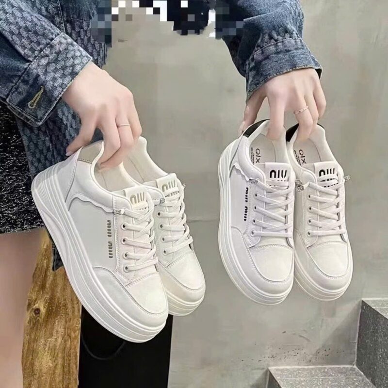 Tâm lý học màu sắc trong chọn giày nữ: Màu giày nói gì về bạn?