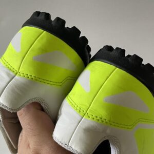 Giày Đá Banh 2hand Hiệu Adidas