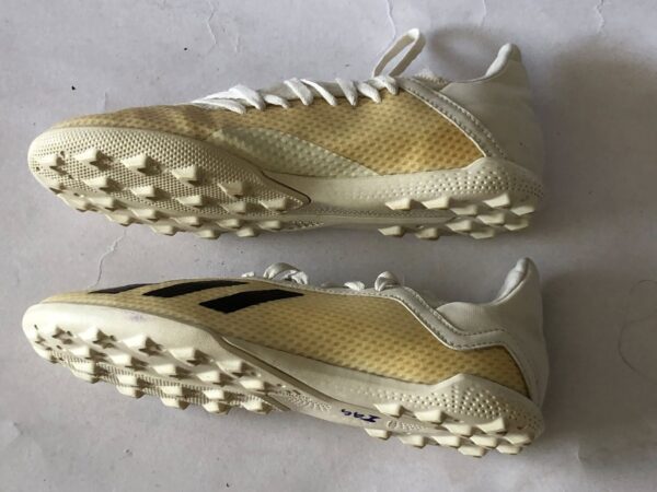 Giày Đá Banh 2hand Hiệu Adidas