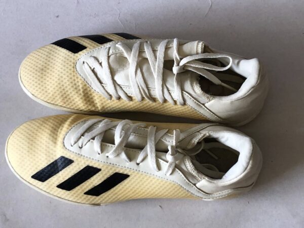 Giày Đá Banh 2hand Hiệu Adidas