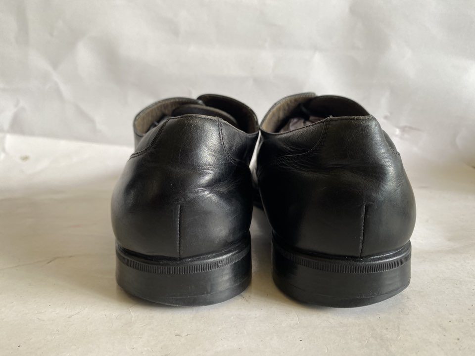 Giày Da Nam Màu Đen Sang Trọng Giày Da Nam Màu Đen Sang Trọng