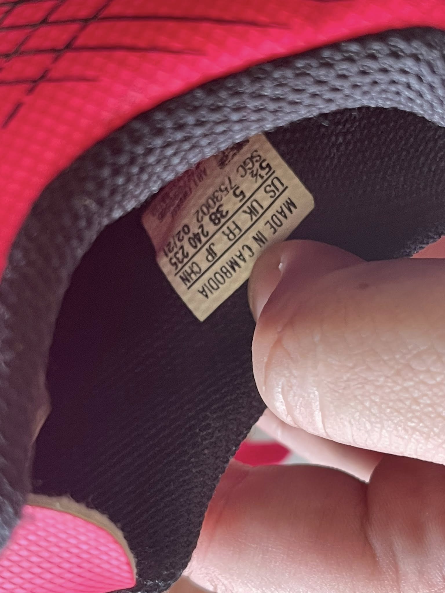 Giày Đá Banh 2hand Hiệu Adidas Giày Đá Banh 2hand Hiệu Adidas