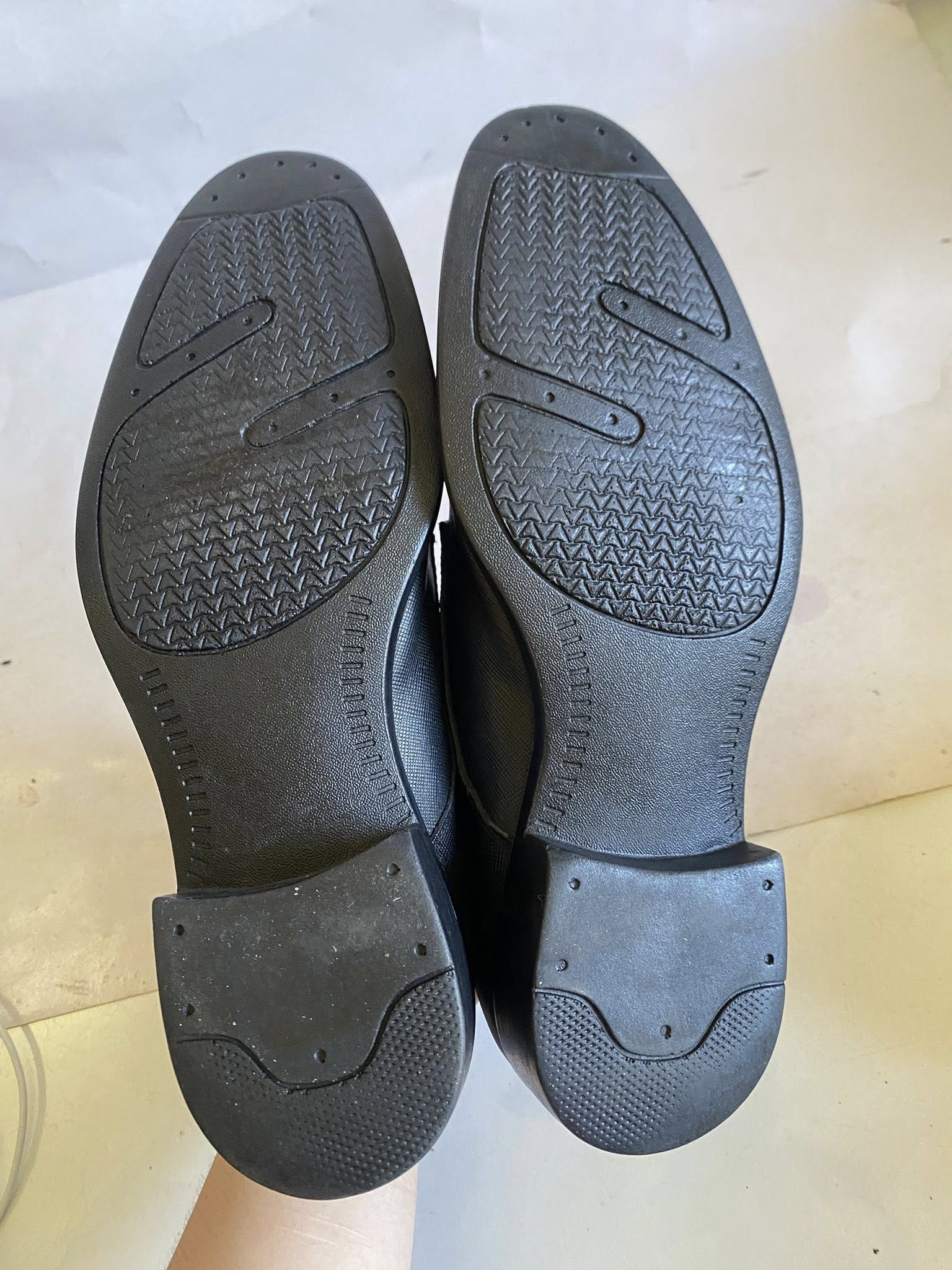 Giày Da Nam Màu Đen Sang Trọng Giày Da Nam Màu Đen Sang Trọng