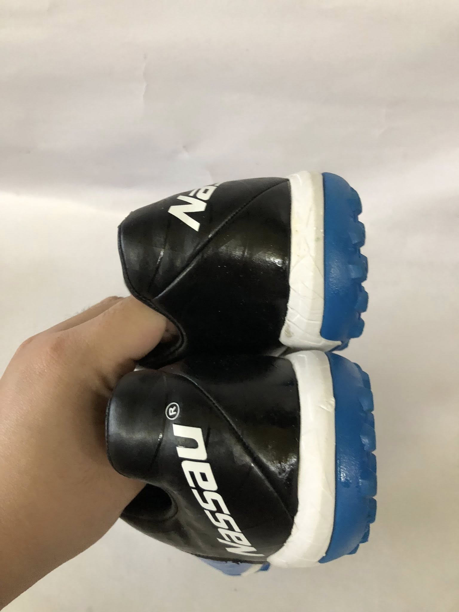 Giày Đá Banh 2hand Giày Đá Banh 2hand