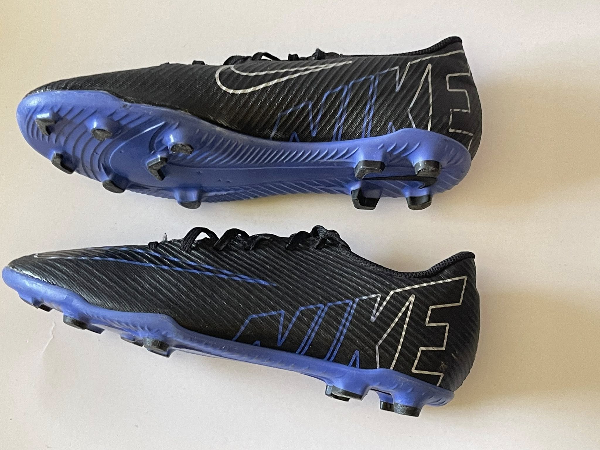 Giày 2hand Đá Banh Hiệu Nike Giày 2hand Đá Banh Hiệu Nike