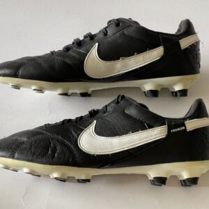 Giày Đá Banh Hiệu Nike