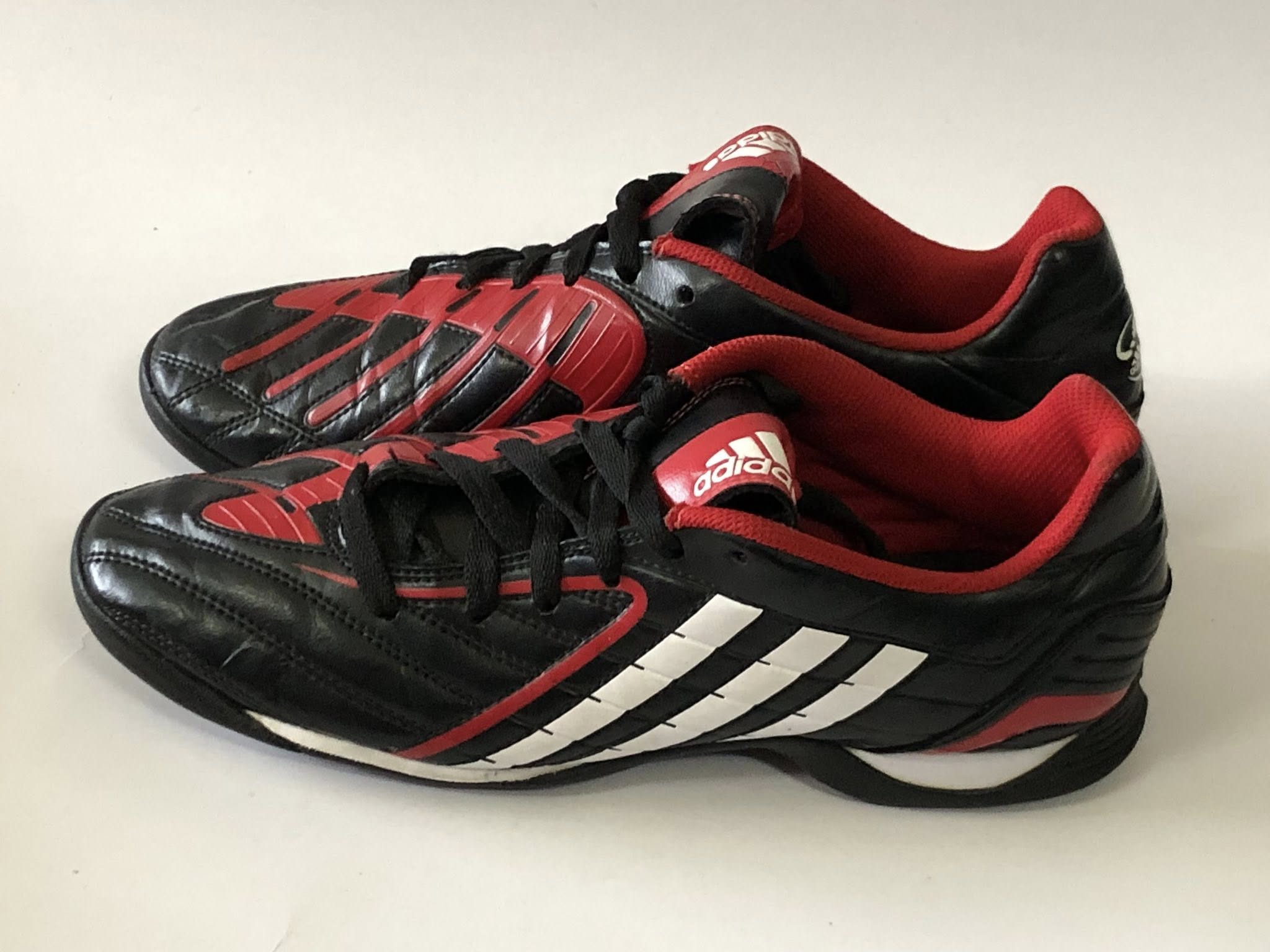 Giày Đá Banh 2hand Hiệu Adidas Giày Đá Banh 2hand Hiệu Adidas