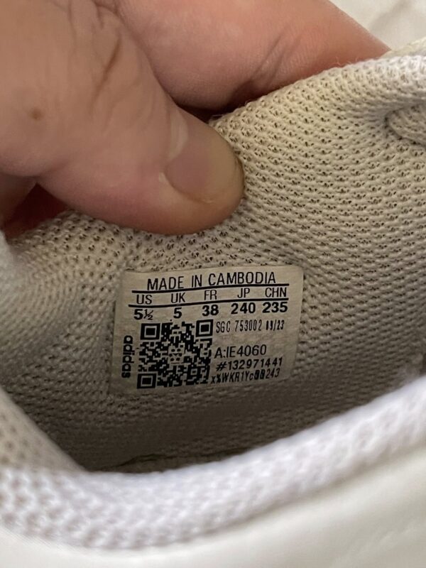 Giày Đá Banh 2hand Hiệu Adidas