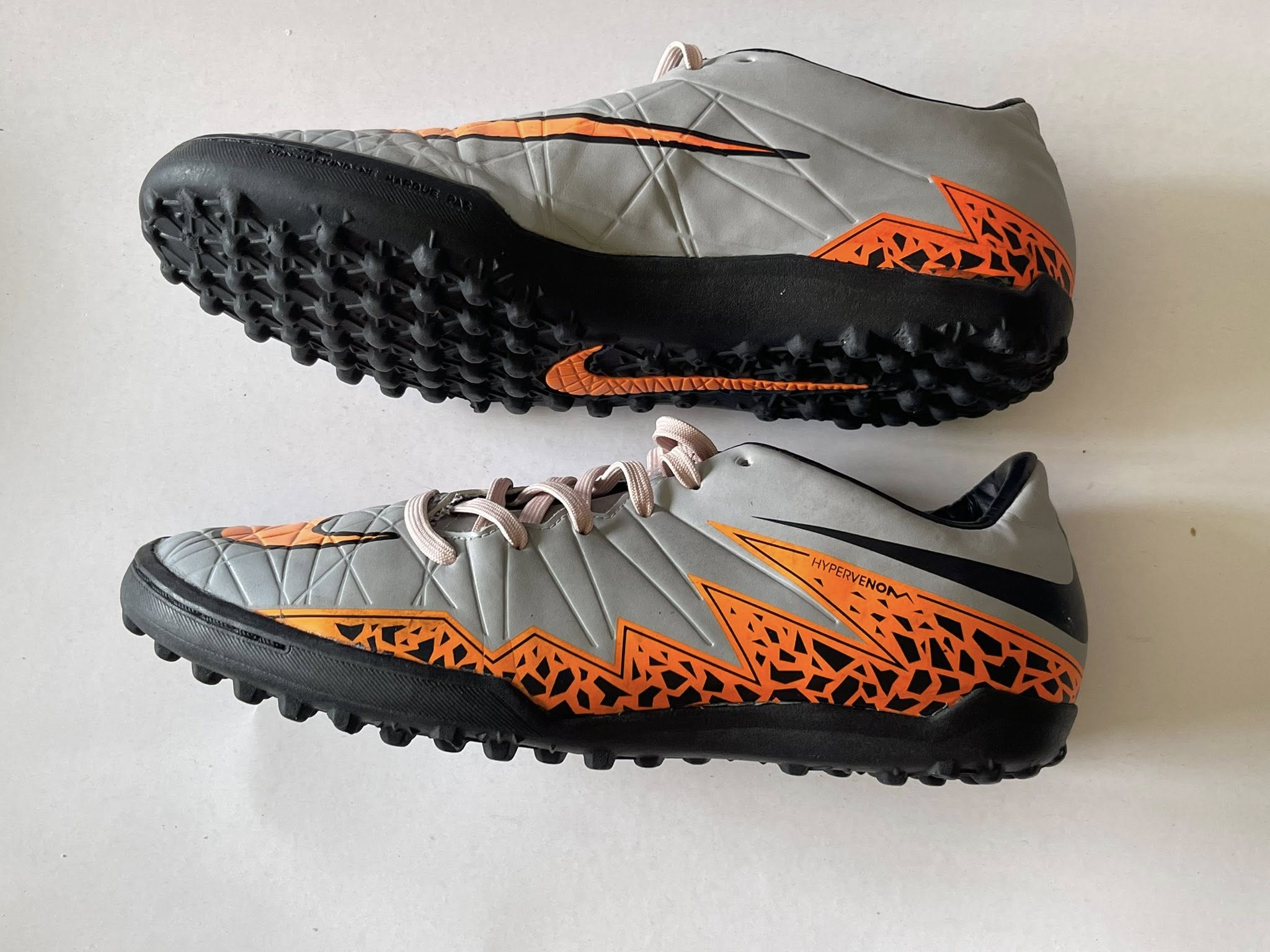 Giày Đá Bóng 2hand Hiệu Nike Giày Đá Bóng 2hand Hiệu Nike