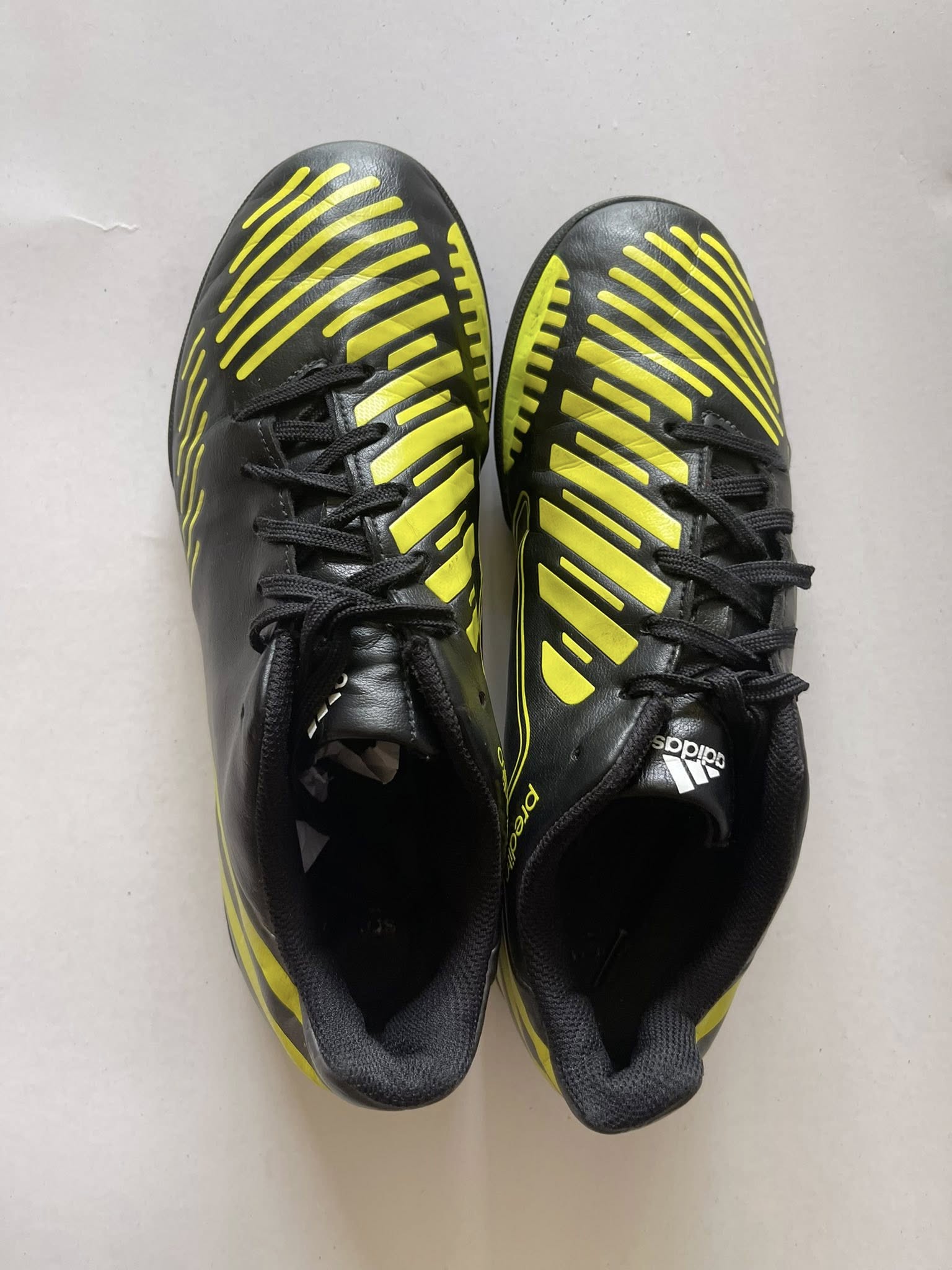 Giày Đá Bóng 2hand Hiệu Adidas Giày Đá Bóng 2hand Hiệu Adidas