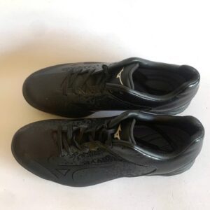 Giày Đá Banh 2hand Hiệu Mizuno