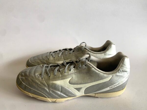 Giày Đá Banh 2hand Hiệu Mizuno