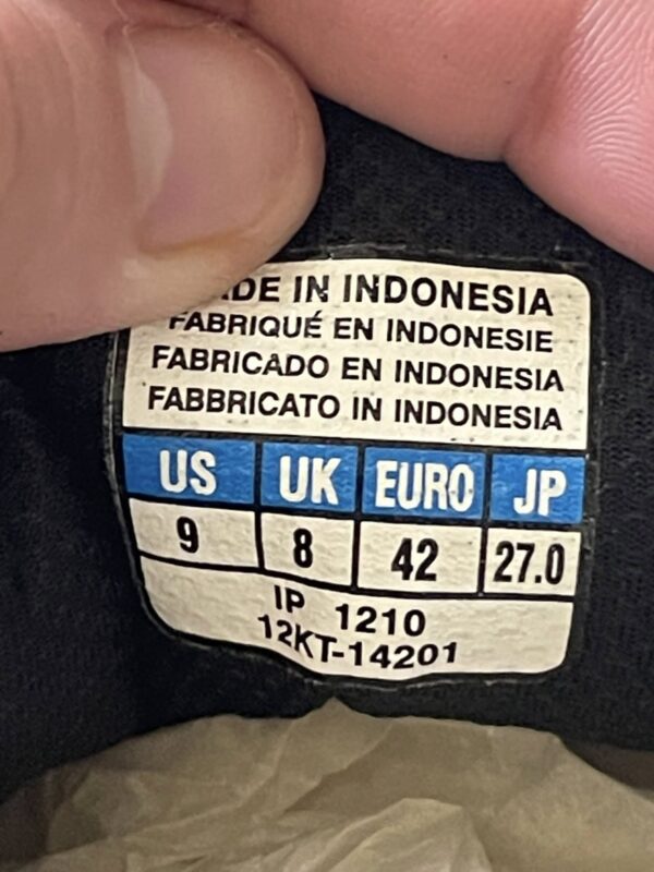 Giày Đá Banh 2hand Hiệu Mizuno