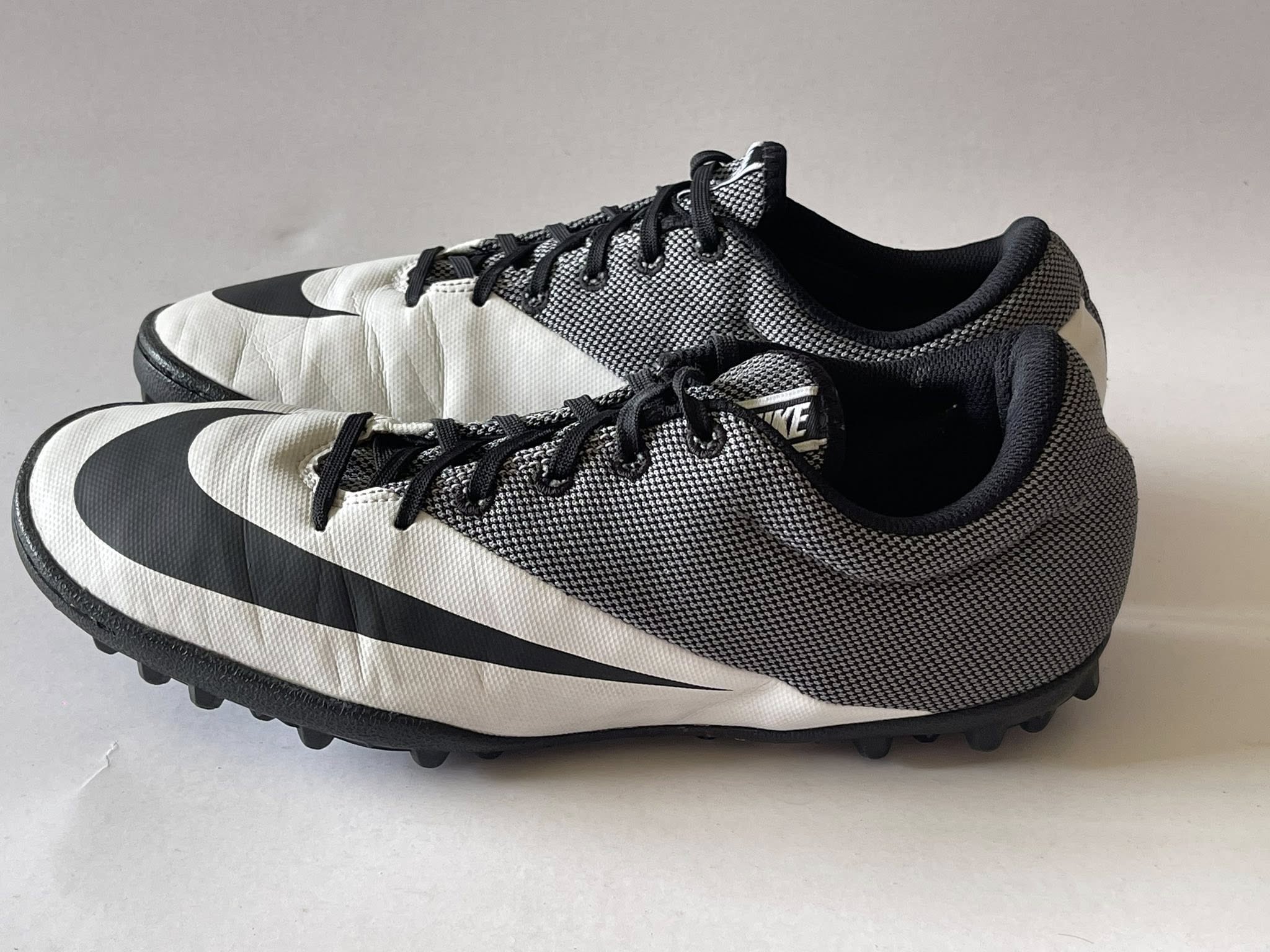 Giày Đá Bóng 2hand Hiệu Nike Giày Đá Bóng 2hand Hiệu Nike