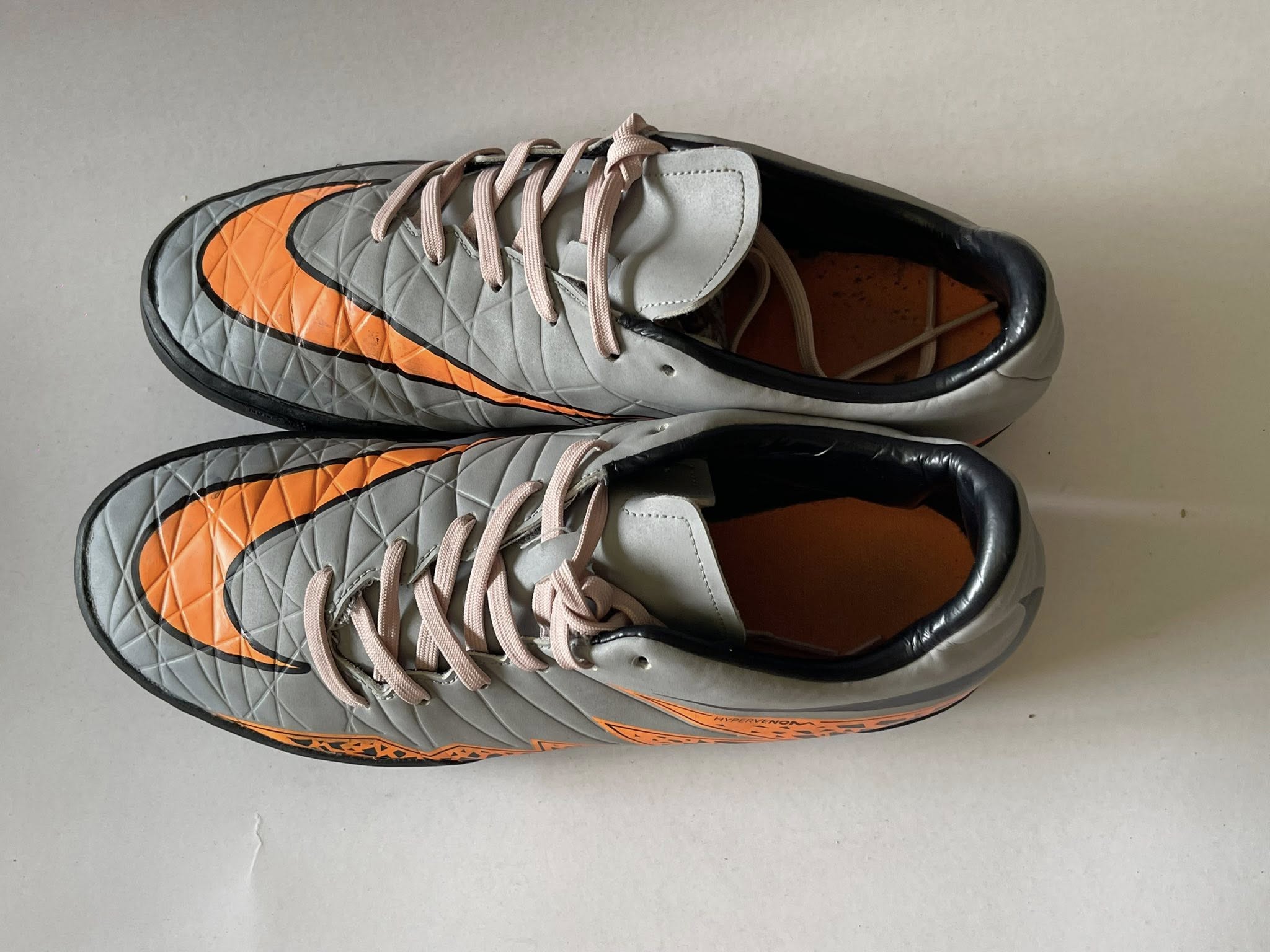 Giày Đá Bóng 2hand Hiệu Nike Giày Đá Bóng 2hand Hiệu Nike