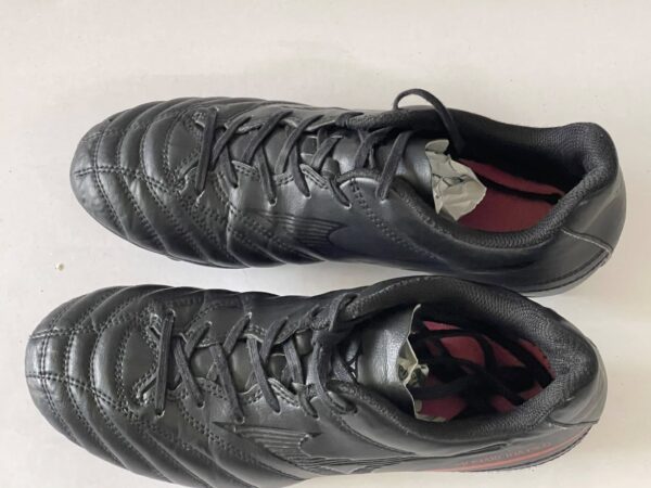 Giày Đá Banh 2hand Hiệu Mizuno