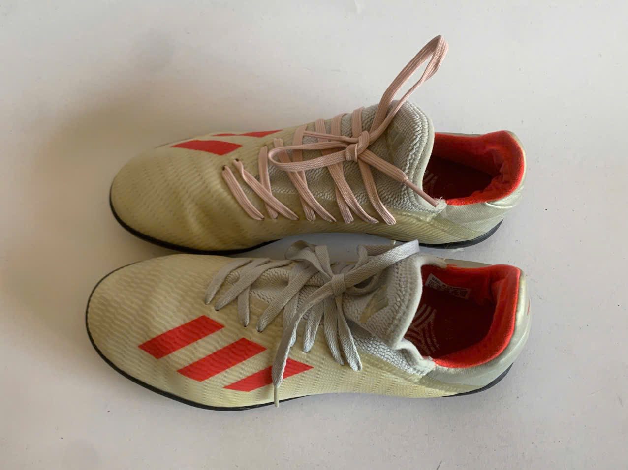 Giày Đá Banh 2hand Hiệu Adidas Giày Đá Banh 2hand Hiệu Adidas