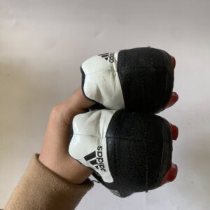 Giày Đá Bóng 2hand Hiệu Adidas