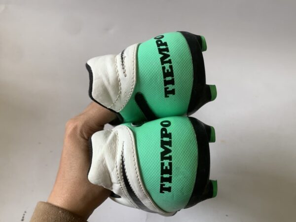 Giày Đá Bóng 2hand Hiệu Nike