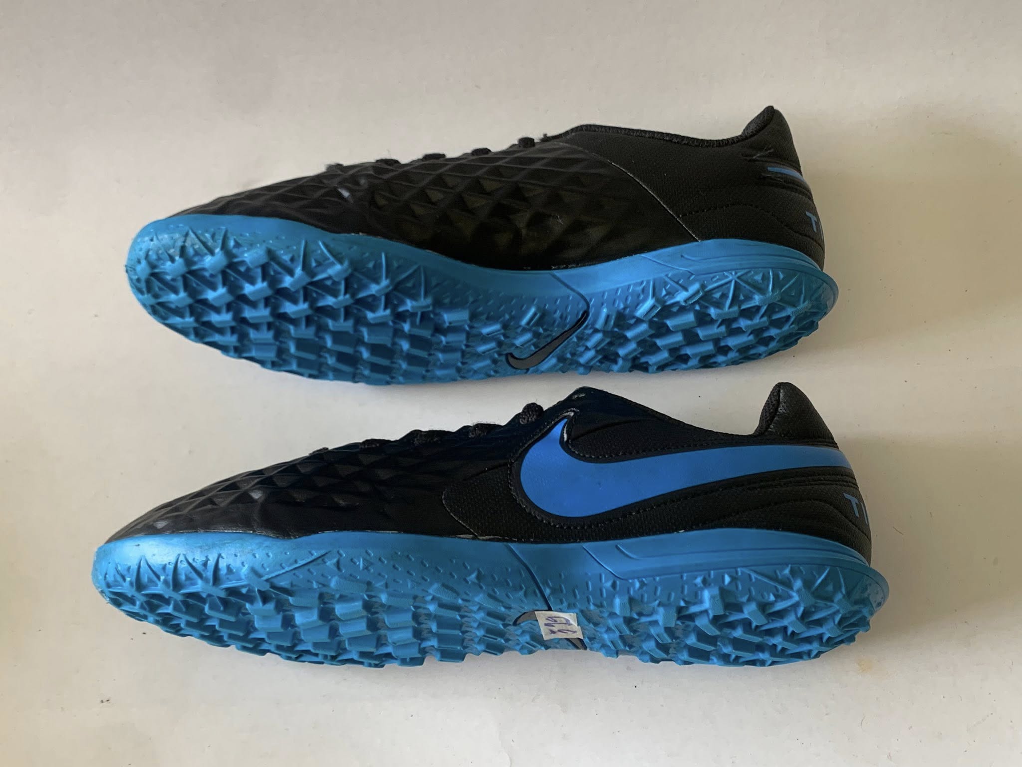 Giày Đá Bóng 2hand Hiệu Nike Giày Đá Bóng 2hand Hiệu Nike
