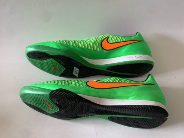 Giày Đá Bóng 2hand Hiệu Nike