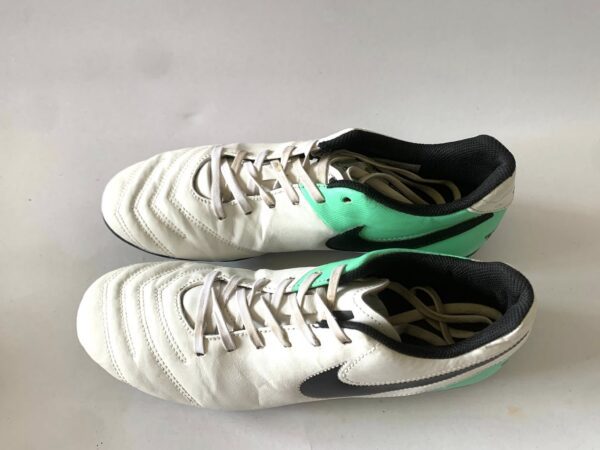 Giày Đá Bóng 2hand Hiệu Nike