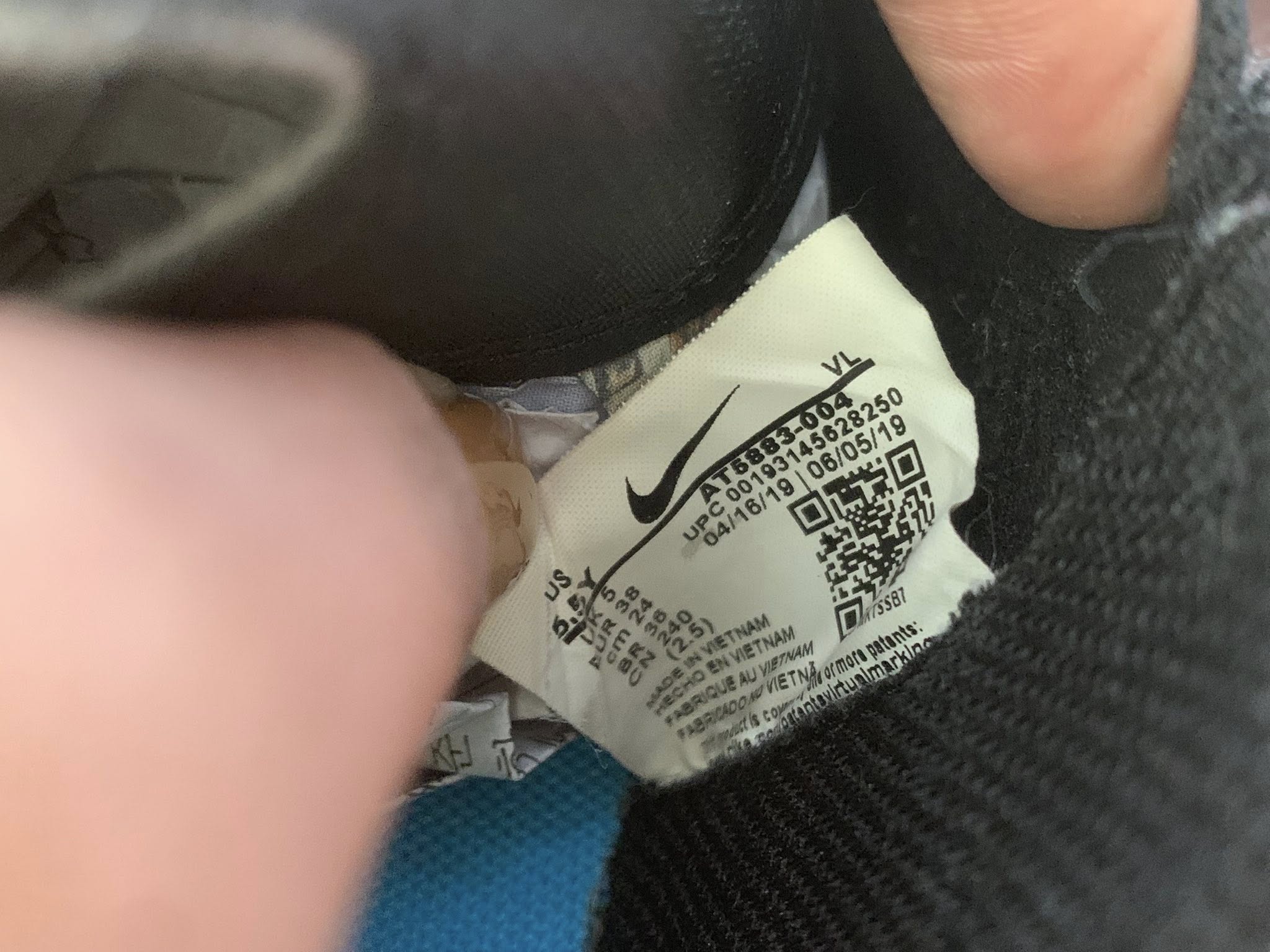 Giày Đá Bóng 2hand Hiệu Nike Giày Đá Bóng 2hand Hiệu Nike