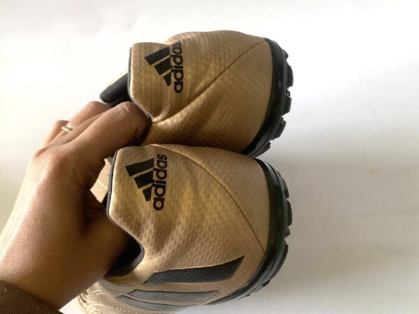 Giày Đá Bóng 2hand Hiệu Adidas