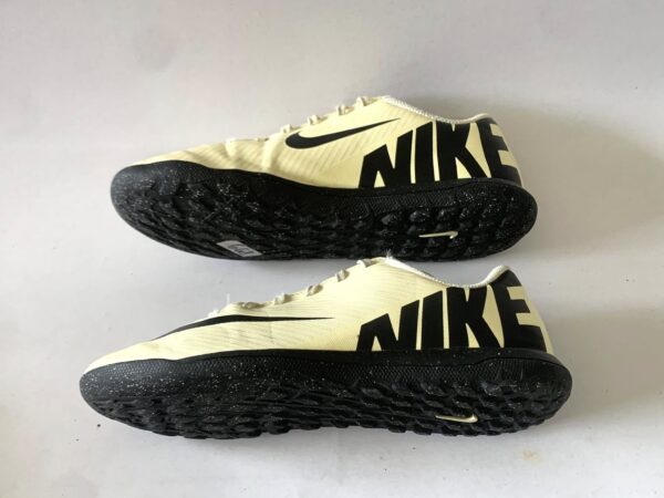 Giày Đá Bóng 2hand Hiệu Nike