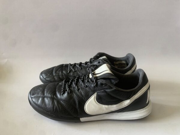 Giày Đá Banh 2hand Hiệu Nike