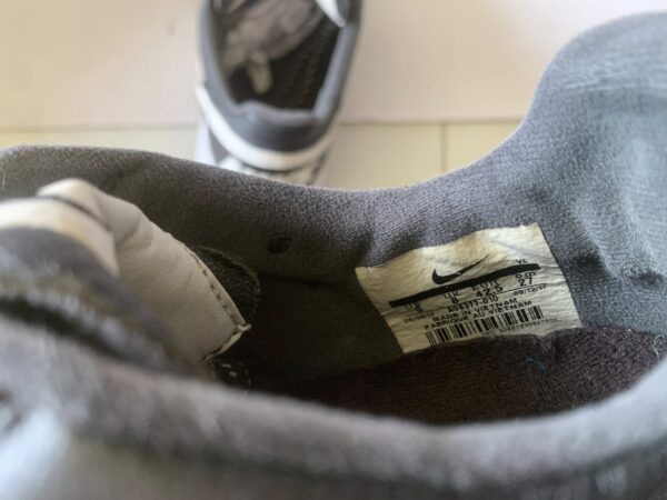 Giày Đá Banh 2hand Hiệu Nike