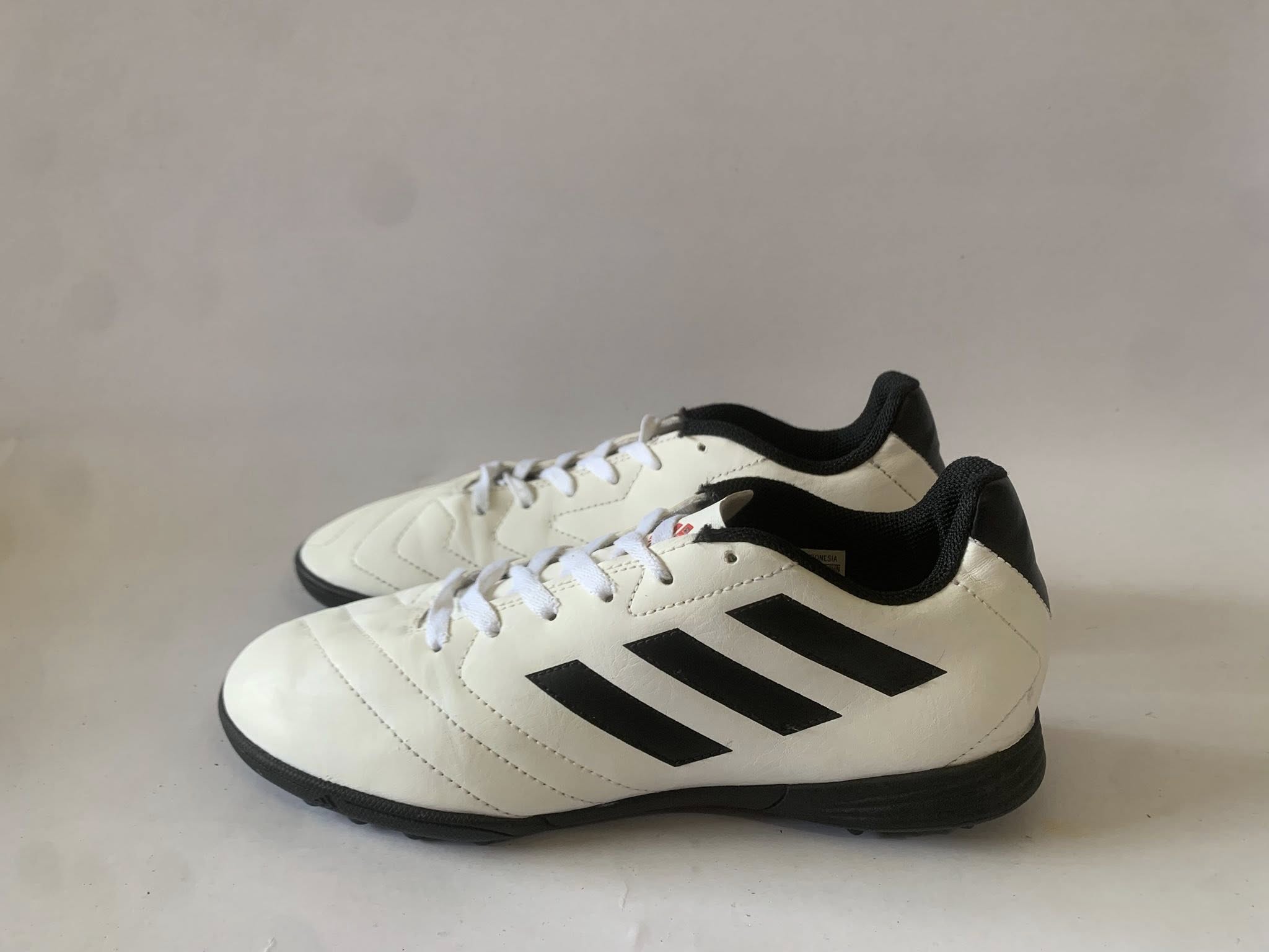 Giày 2hand Đá Bóng Hiệu Adidas Giày 2hand Đá Bóng Hiệu Adidas