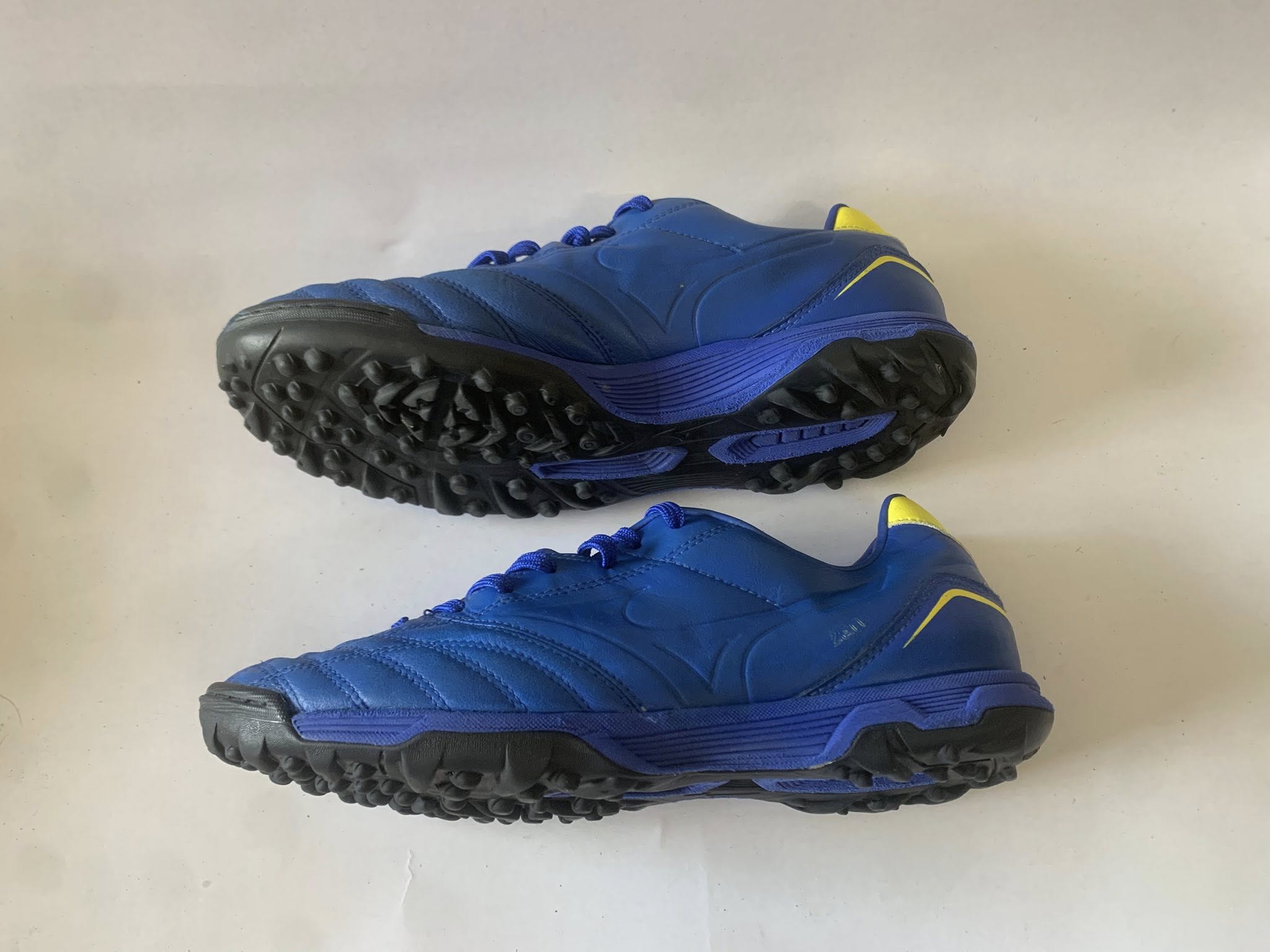 Giày 2hand Đá Bóng Hiệu Mizuno Giày 2hand Đá Bóng Hiệu Mizuno