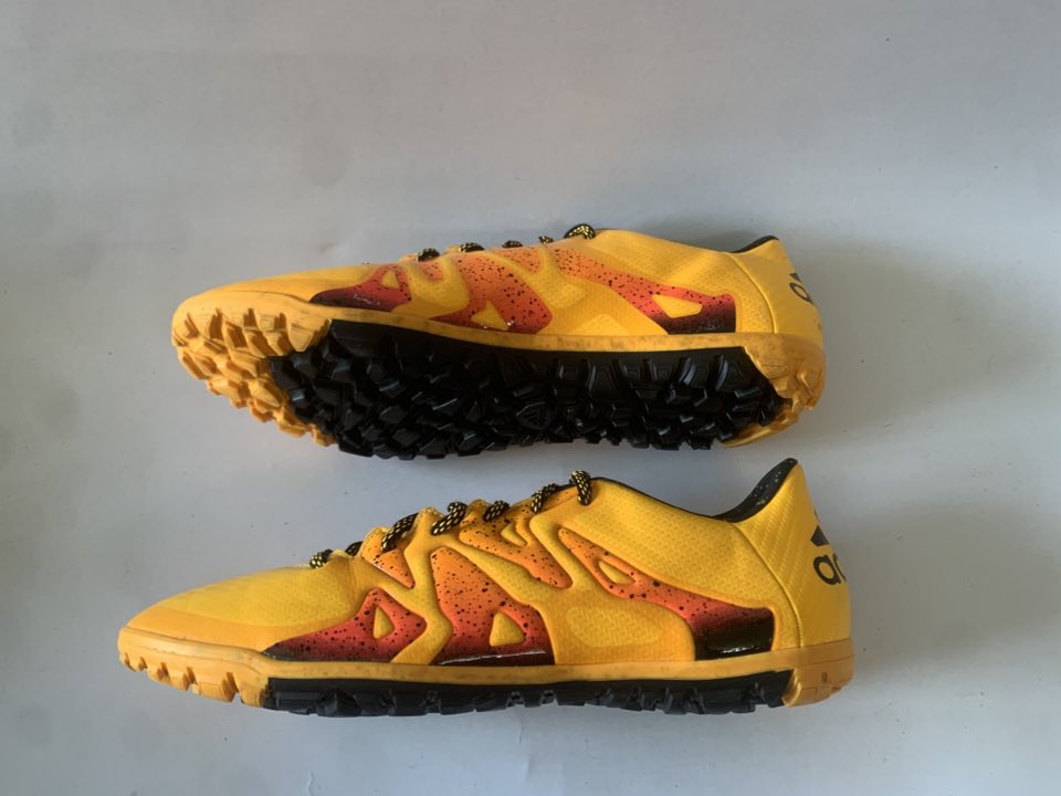 Giày 2hand Đá Bóng Hiệu Adidas Giày 2hand Đá Bóng Hiệu Adidas