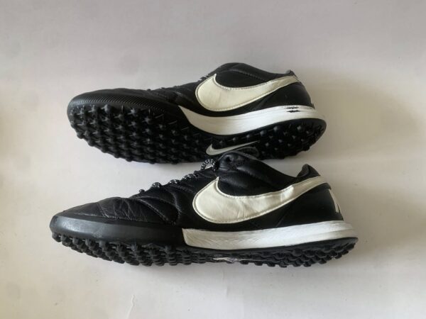 Giày Đá Banh 2hand Hiệu Nike