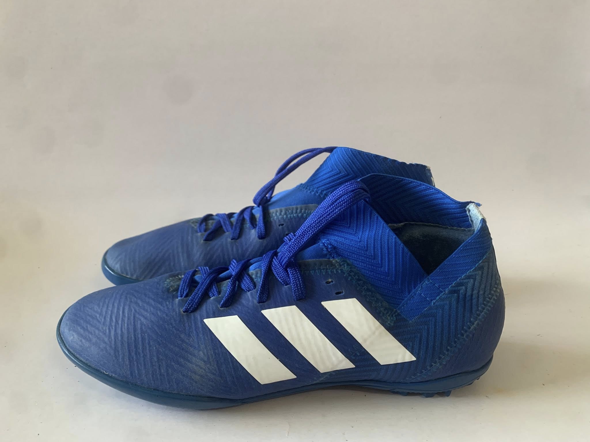 Giày 2hand Đá Bóng Hiệu Adidas Giày 2hand Đá Bóng Hiệu Adidas