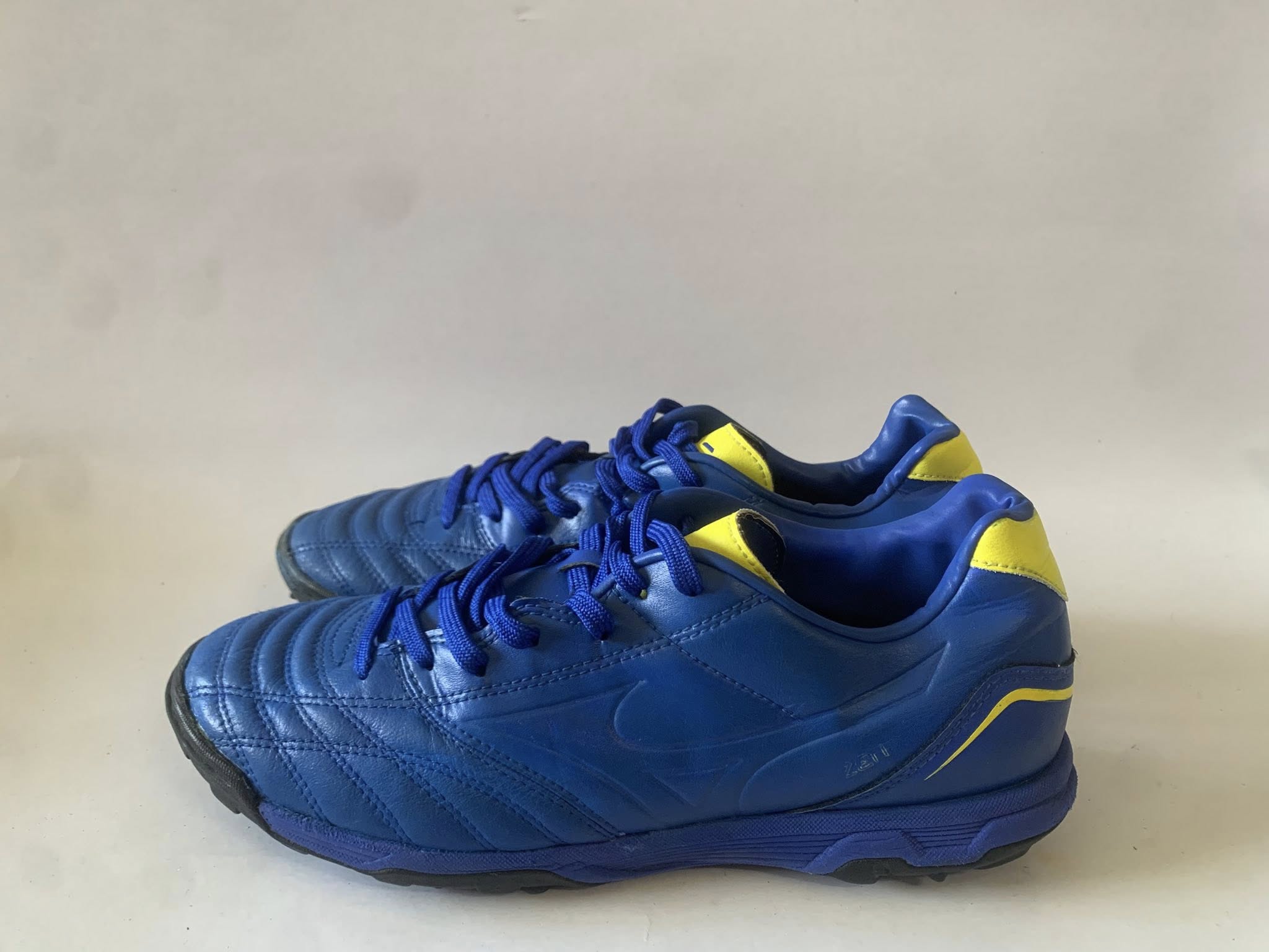 Giày 2hand Đá Bóng Hiệu Mizuno Giày 2hand Đá Bóng Hiệu Mizuno