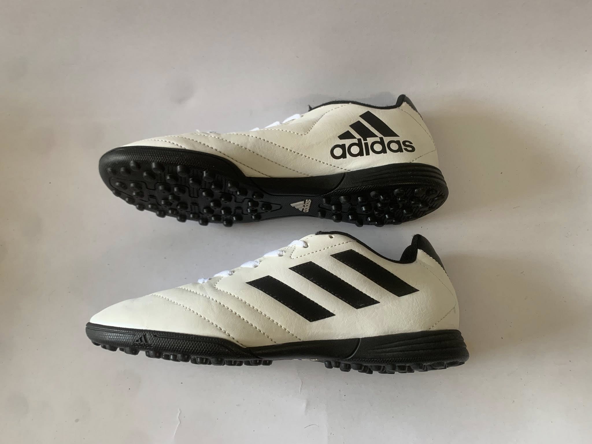 Giày 2hand Đá Bóng Hiệu Adidas Giày 2hand Đá Bóng Hiệu Adidas