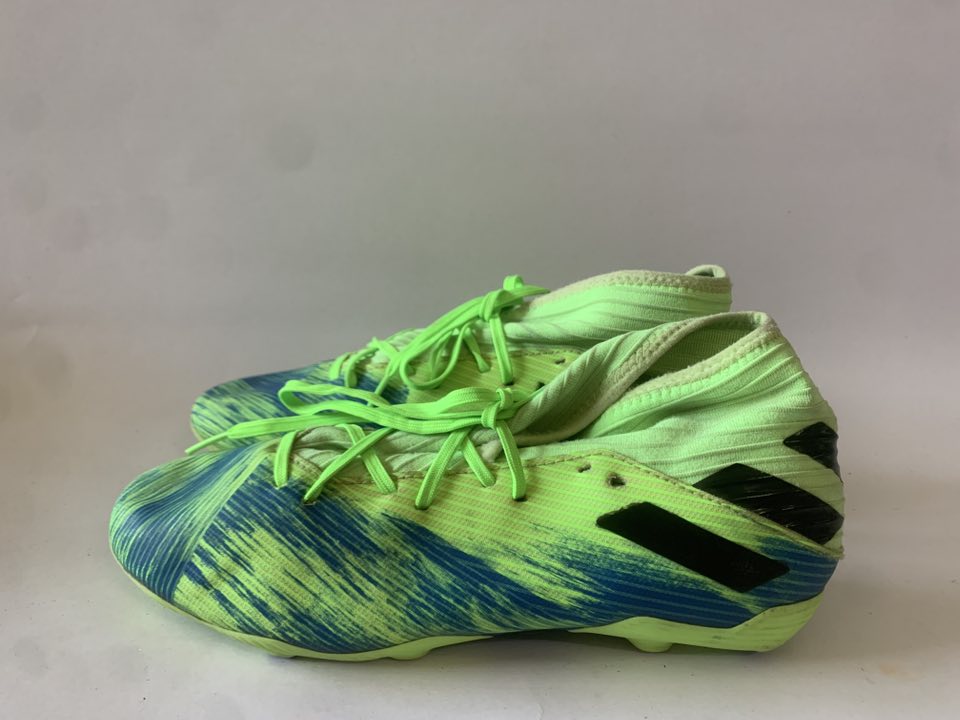 Giày 2hand Đá Bóng Hiệu Adidas Giày 2hand Đá Bóng Hiệu Adidas