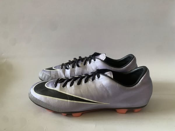 Giày 2hand Đá Bóng Hiệu Nike Giày 2hand Đá Bóng Hiệu Nike