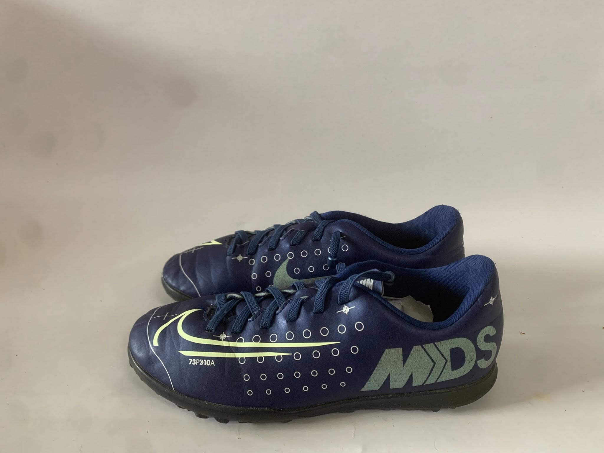 Giày 2hand Đá Bóng Hiệu Nike Giày 2hand Đá Bóng Hiệu Nike