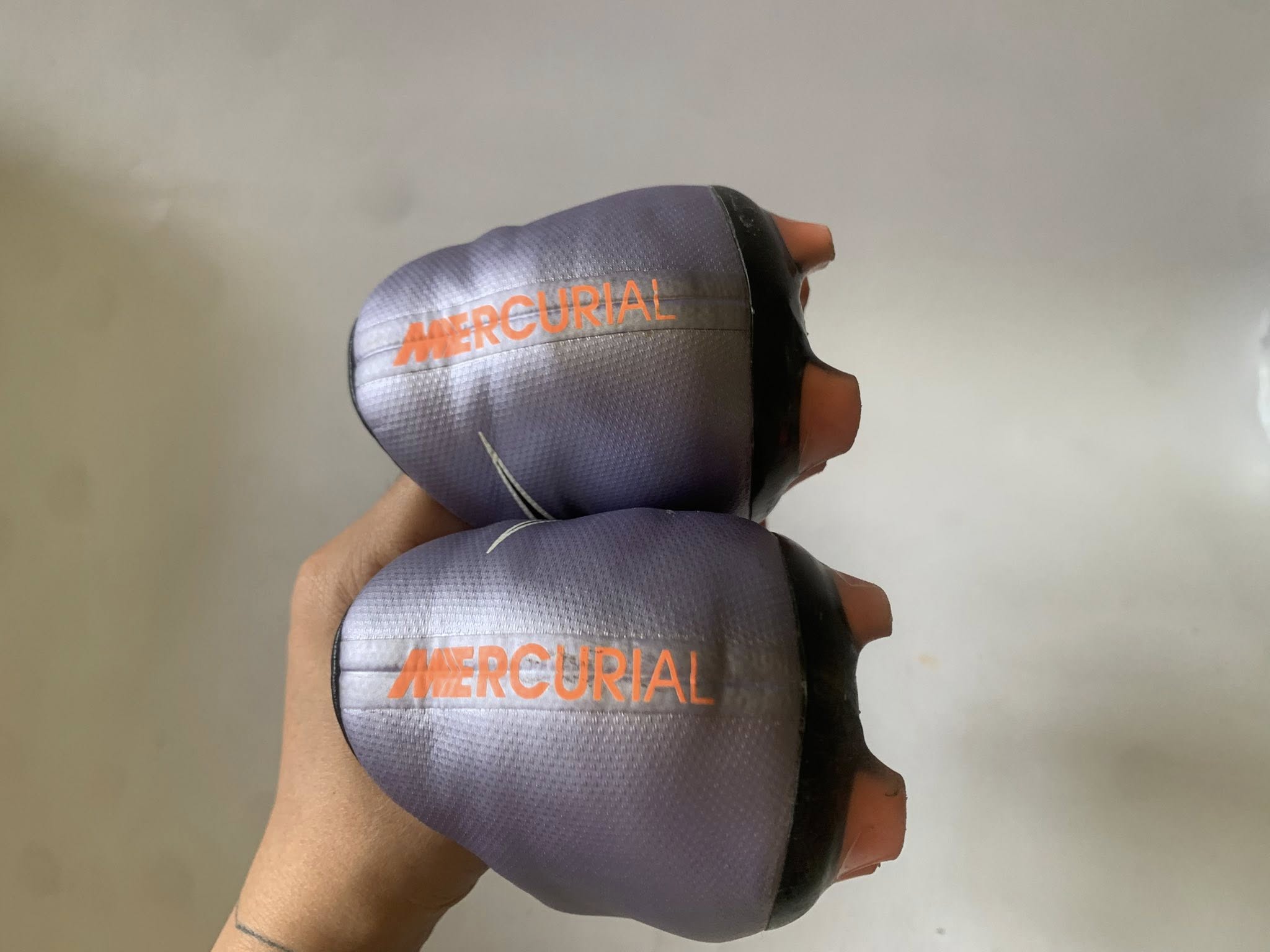 Giày 2hand Đá Bóng Hiệu Nike Giày 2hand Đá Bóng Hiệu Nike